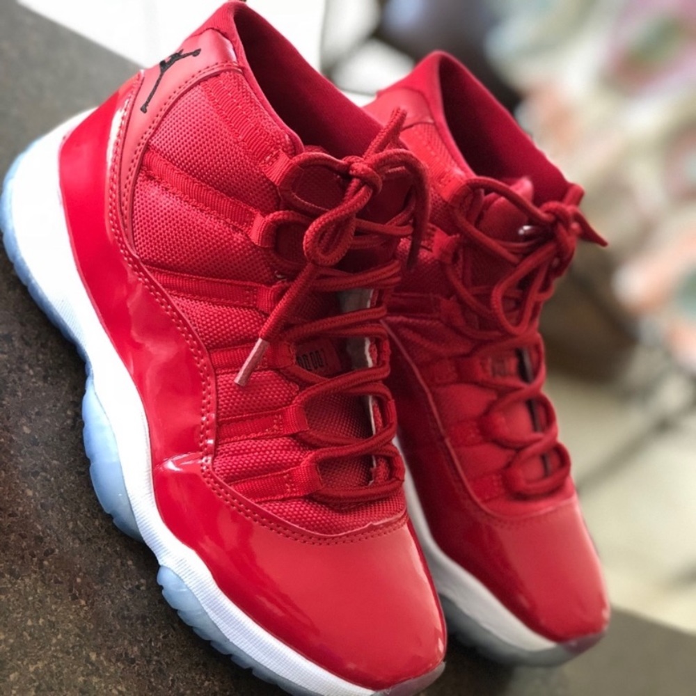 Jordan 11s